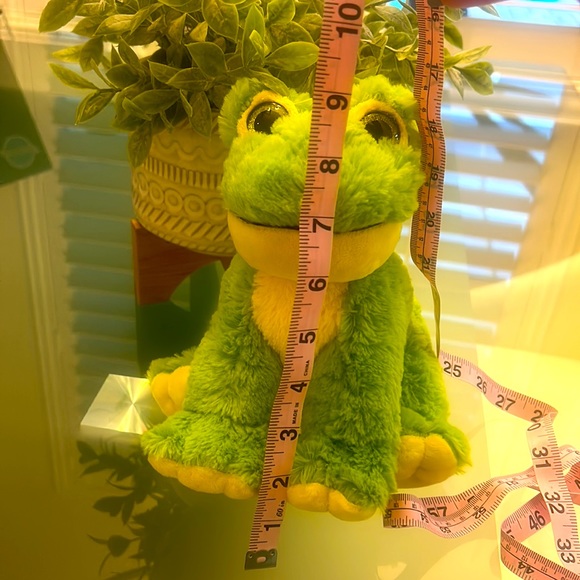 Green Hop the Frog Soft Cuddly Huggable Stuffed Animal Plush Stuffie Toy Furry - Picture 14 of 16